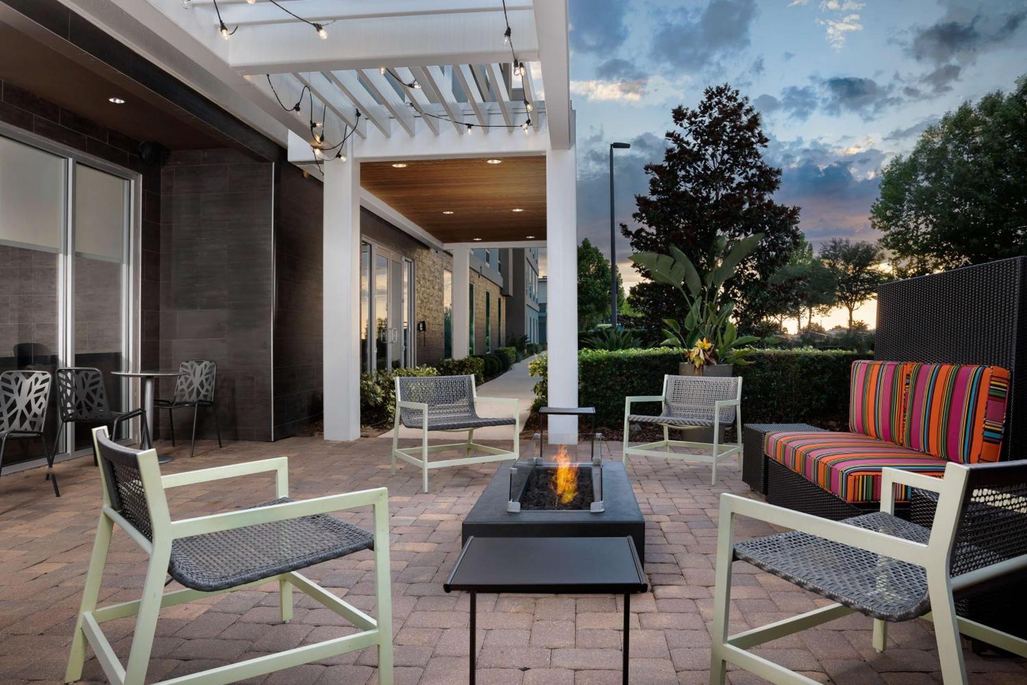 Home2 Suites By Hilton Clermont Esterno foto